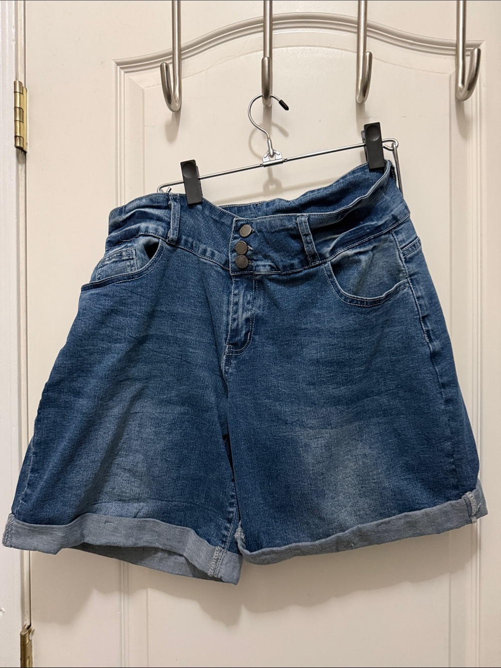 Roswear Mid-Rise XXL Blue Denim Women’s Shorts  Rolled Hem Plus Size Summer wear